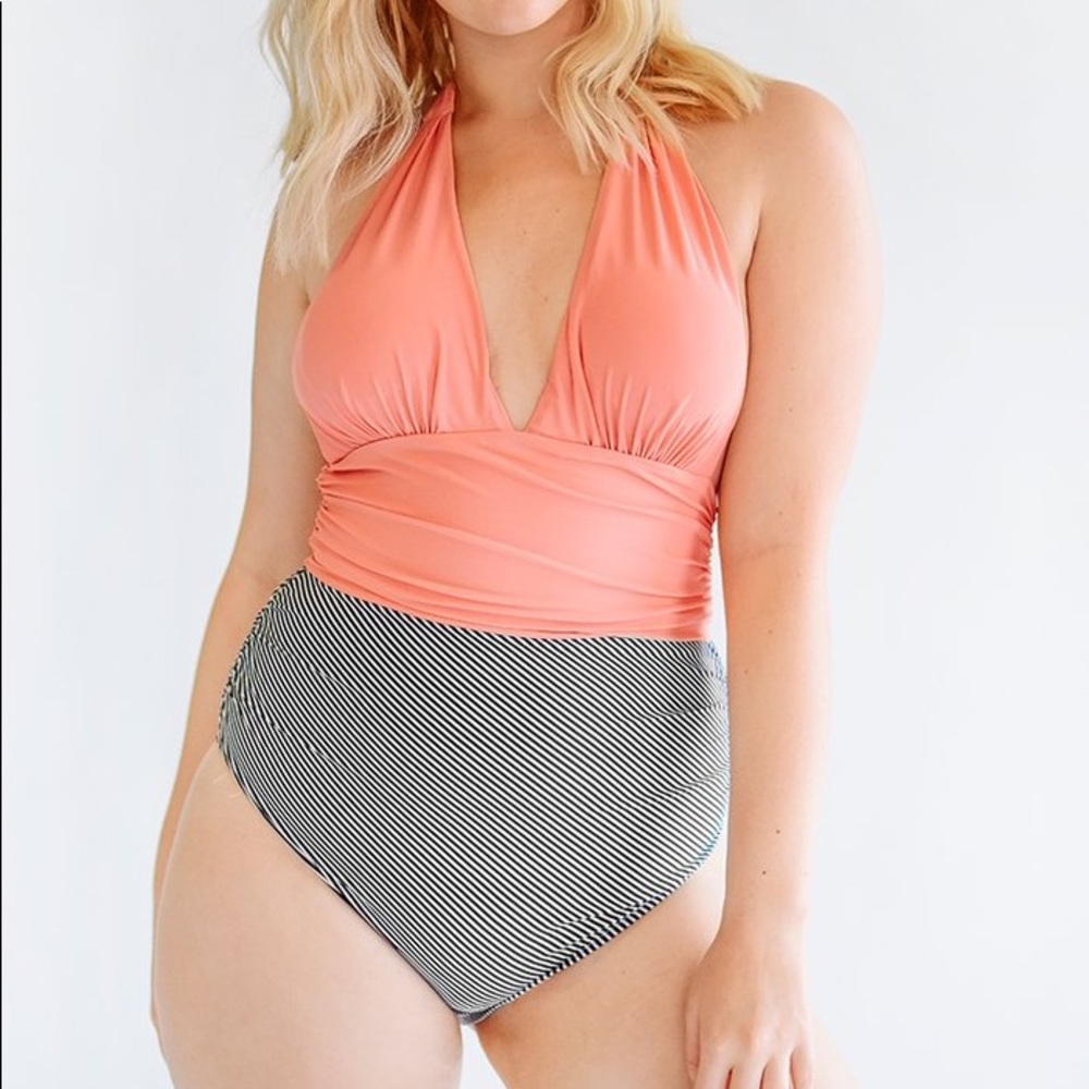 CUPSHE ONE-PIECE SWIMSUIT